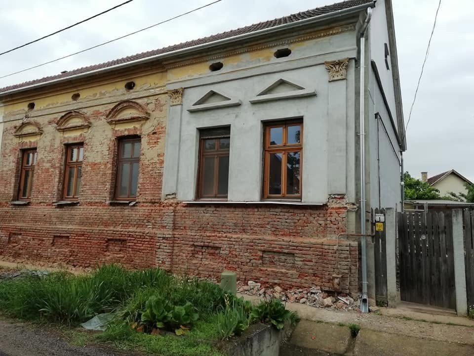 Homlokzatfelújítás – előtte